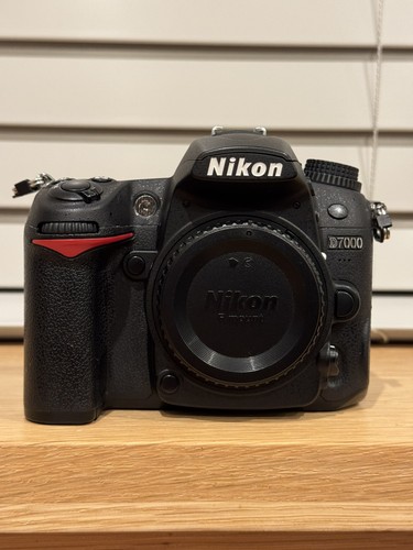Nikon d7000 solo - corpo,, nero